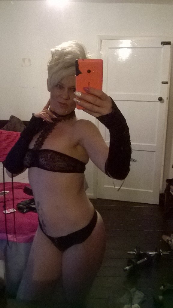1 pic. Good morning #twitterafterdark #followers #badbree #webcam #Adultwork cum play guys... https://t.co/JnbLE8Cxoy