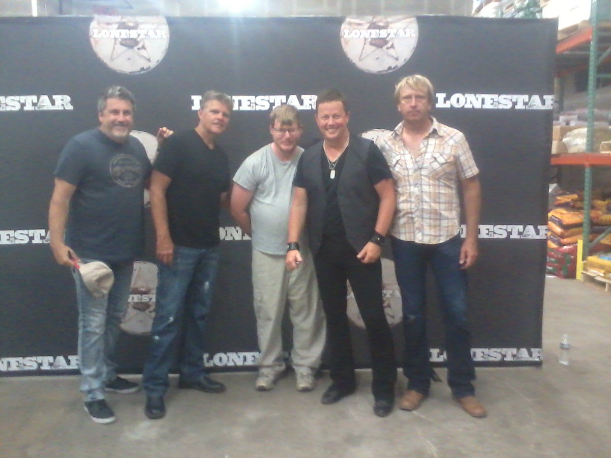 calvinwhite tweet media