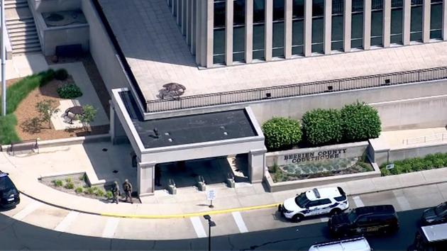 2 bailiffs killed, officer shot outside Berrien County, Michigan courthouse