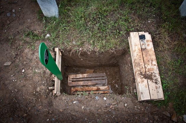 BasMirnes's tweet photo. Fatima Muhic, 1995-1995. Age wasn't a factor, rather it was ethnicity and religion. #Srebrenica

La ilaha ill-Allah. https://t.co/QnuRiprBQ0