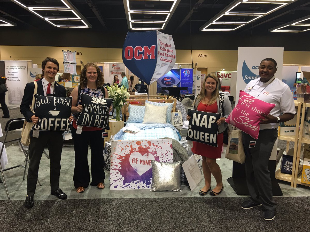 Our last 4 pillows went to these STARS College students. Definitely an amazing group. #STARS16 #ACUHOI