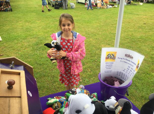 A lovely morning despite a wet start La Société Conservation Herd Car Boot at Saumarez Park gspca.org.gg/blog/lovely-mo…