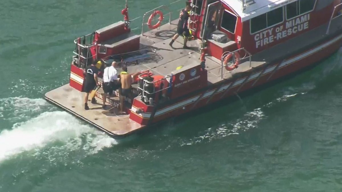 #BREAKING Person rescued after falling off watercraft off Key Biscayne bit.ly/29s4wEY?utm_me… https://t.co/gnkCVTp5i4