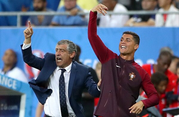 thedailymanc's tweet image. Arsene Wenger: 32 years coaching = 0 European trophies

Ronaldo: 20 minutes coaching = 1 European trophy

#MUFC