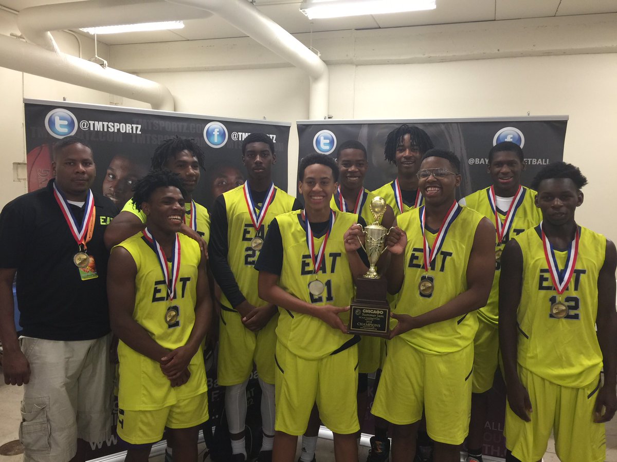 Byfsports's tweet photo. 16U Gold Division winners goes to Team EAT @eat_training Good JobGuys! #chicagosummerjam2016 https://t.co/CYprdwXa2r