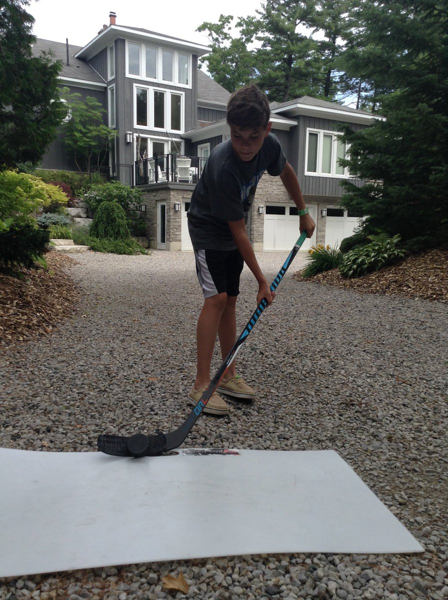 Dylan Dundas On Twitter In Front Of Dewyy8 S Cottage In Grand