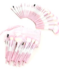 PricecomL's tweet image. Babylicious Pink Heart 24 Piece Set

every makeup brush you can think of  only $35.00   
MSRP $150.00