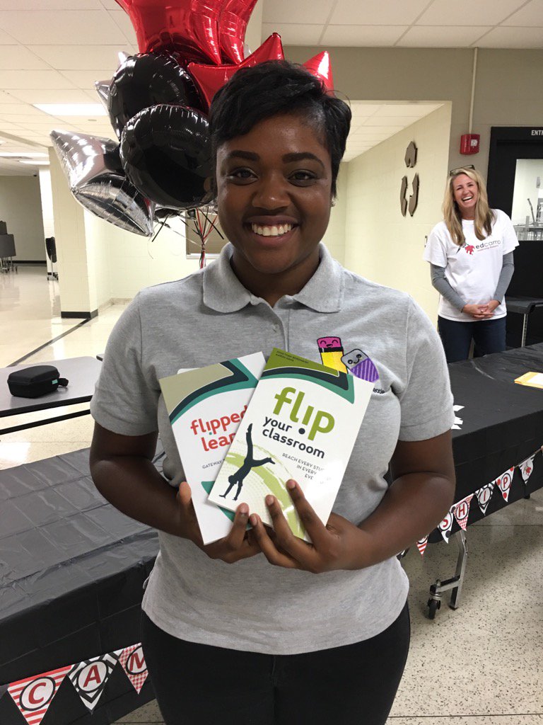 EdCampLdrAL's tweet photo. Thanks @Jonathabergman for the book door prizes at #EdcampLdral https://t.co/7lW4LAkPzG