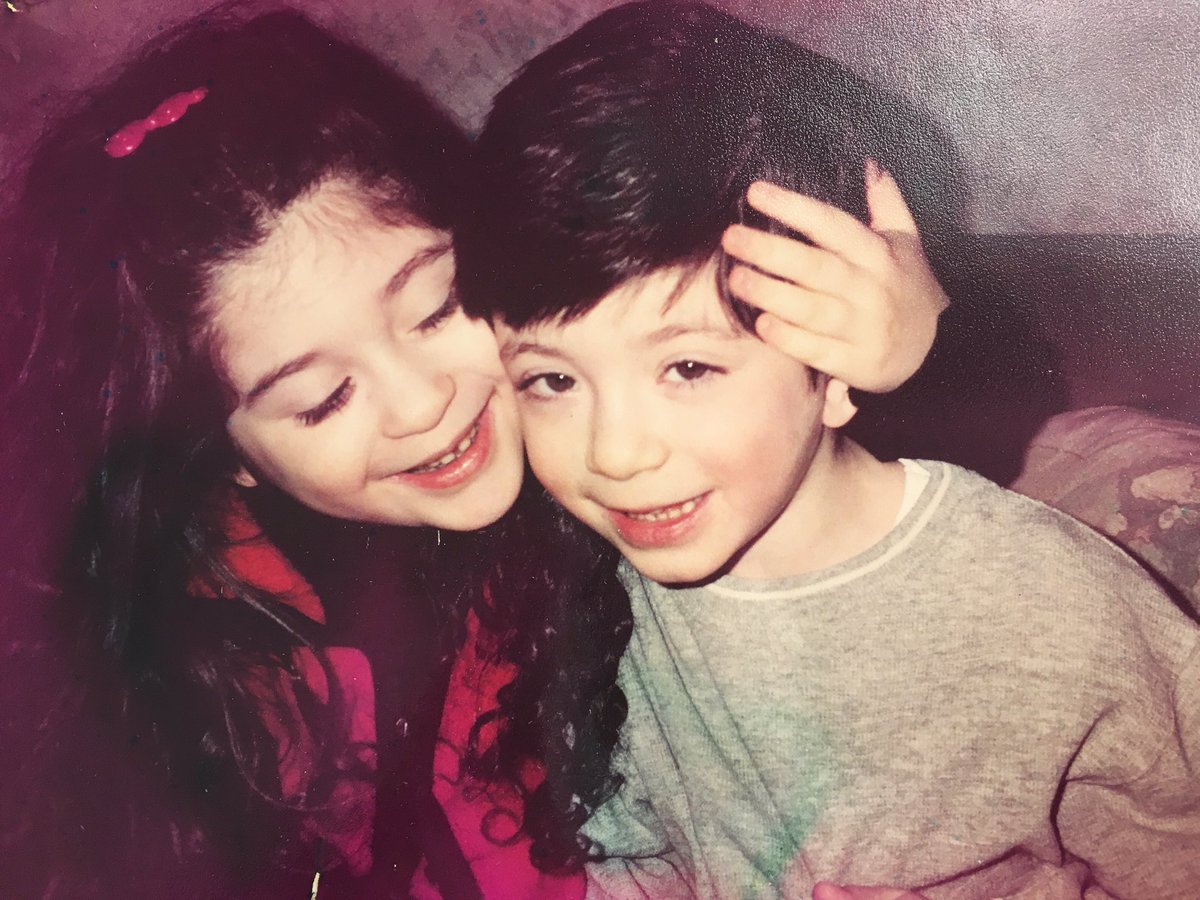 FFSocialGroup's tweet image. Happy 20th birthday to CEO Marissa Hacker and Matthew 💖💚😚☀️💛💜😘🎉🎉🎉🎉🎉🎉🎉