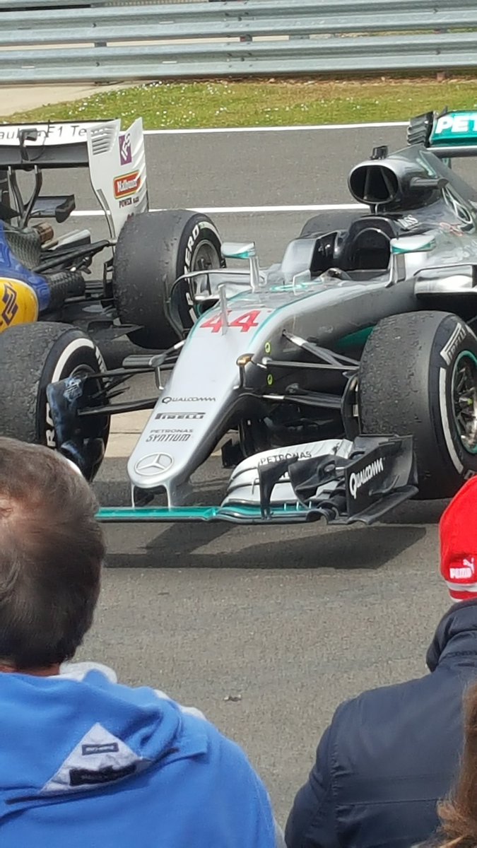 AndyHefc1878's tweet photo. #Silverstone2016 parc ferme https://t.co/wozOmySji7