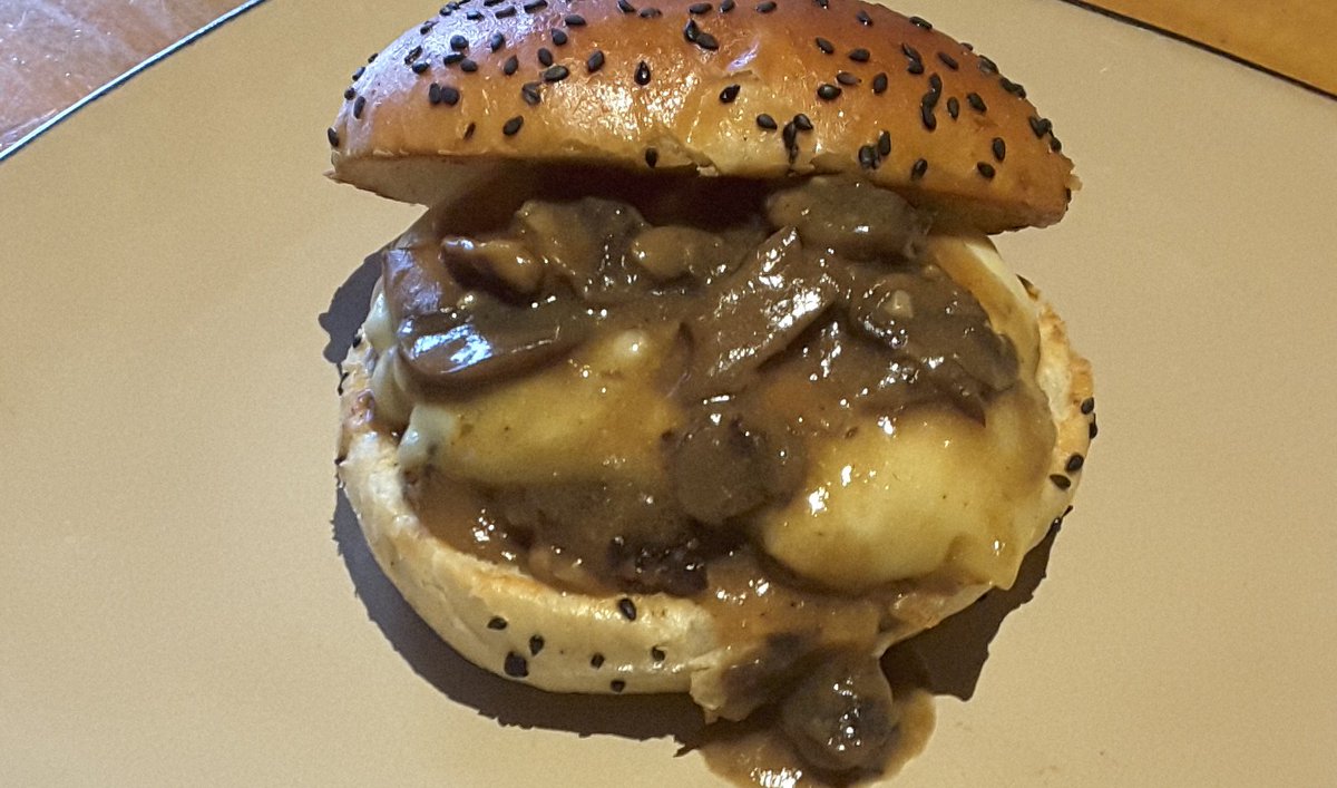 CheapsideBar's tweet image. Lexington Burger Week!! Try our Smoky Hunter Burger!!