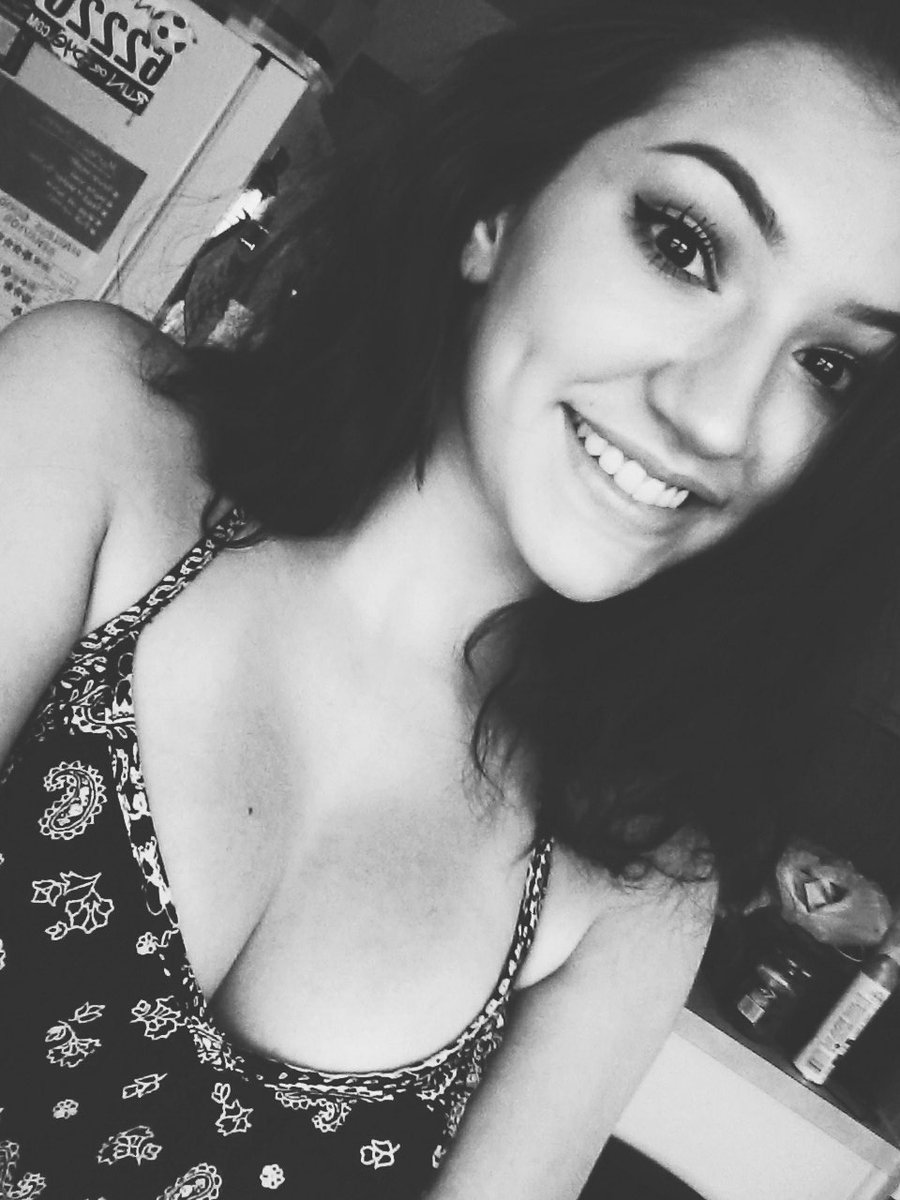 addismith_'s tweet image. Cheesin' 😀