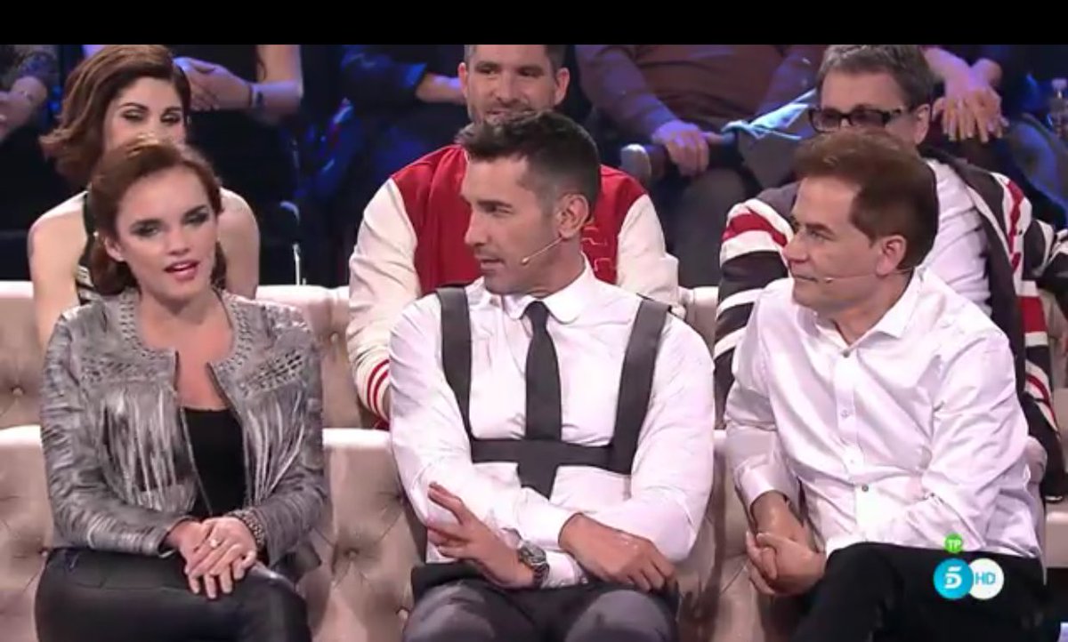 Demasiado esta familia
@LorenzoMolina32 @Melodia_Ruiz 
<a href="/levantatet5/">Levántate</a> <a href="/telecincoes/">Telecinco</a> 
Brava!!!!