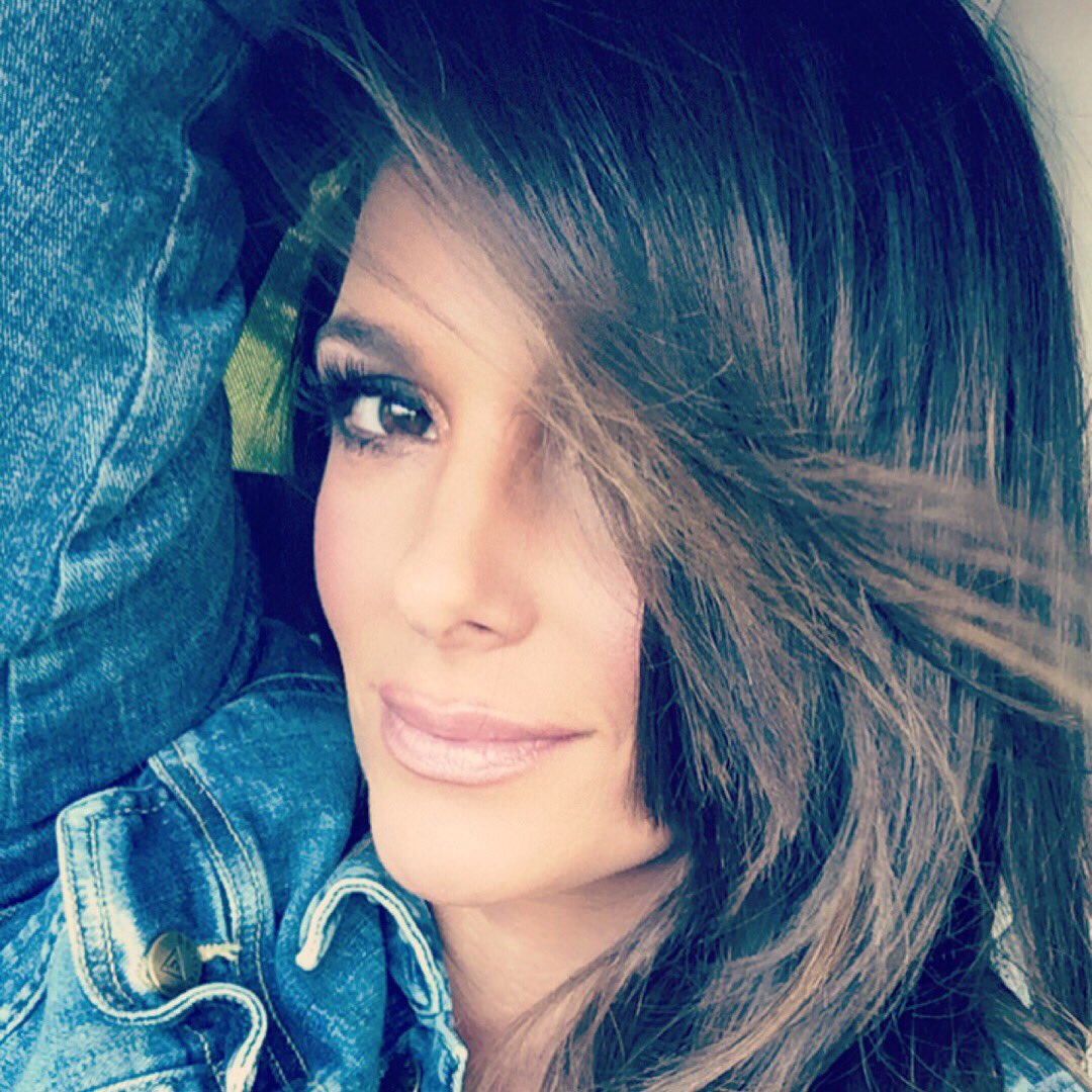 barbara_bermudo's tweet photo. Cuando el poder del amor sobrepase el amor al poder, el mundo conocerá la paz.-JH  🌾 https://t.co/CezUXVTmAZ