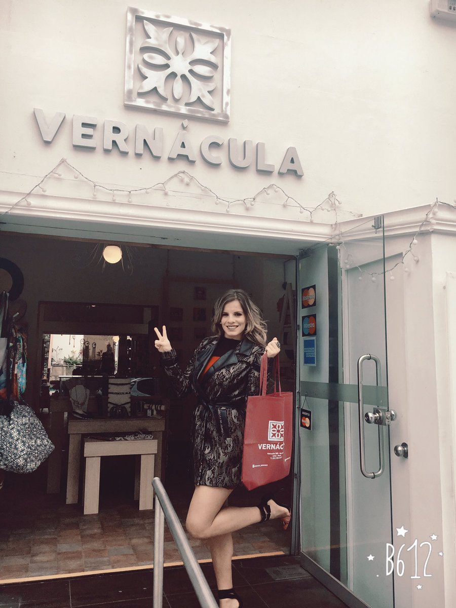 AleBaigorria1's tweet photo. Mi día de hoy!! #labial #compras#vernacula#gym#espectaculos#sonreir https://t.co/NprxE1OCNF
