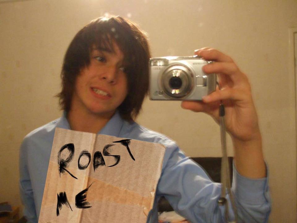 MasterHowe's tweet photo. ROAST ME https://t.co/GeTA59S82m