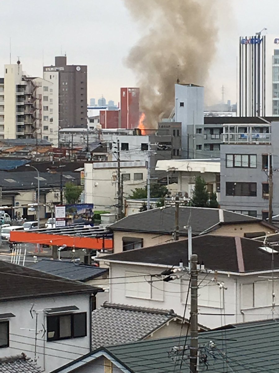 速報 寝屋川で火災発生中 速報 寝屋川で火災発生中