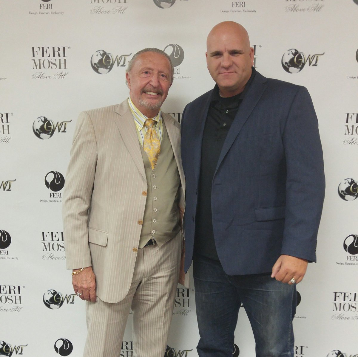 FutureFreedom_'s tweet photo. Nothing like hanging out with a #Billionaire Like #EdMercer today in #Toronto #FFGLifeStyle @FutureFreedom_ https://t.co/O8dvblnj9k