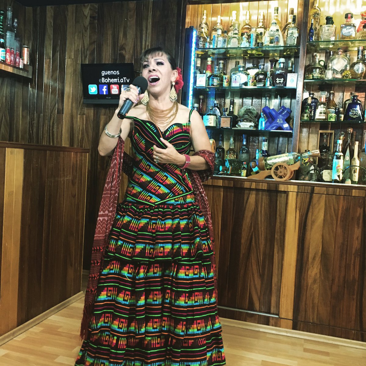 RHXTVCH's tweet photo. Mary Sánchez en el programa Noche Bohemia https://t.co/SJ2TUOitsl