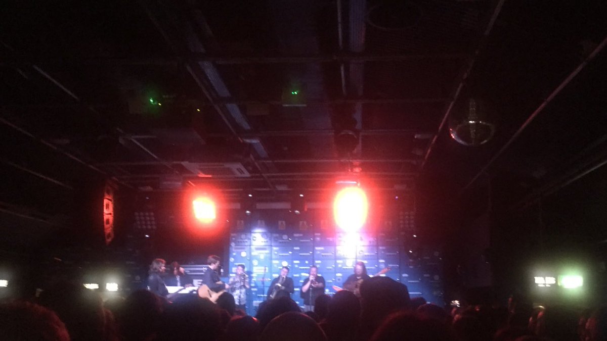 Incredible <a href="/SturgillSimpson/">sturgill simpson</a> gig with <a href="/roowalker/">Roo Walker</a> at <a href="/thisisgorilla/">GORILLA</a> tonight,inc. some mighty fine New Orleans horns