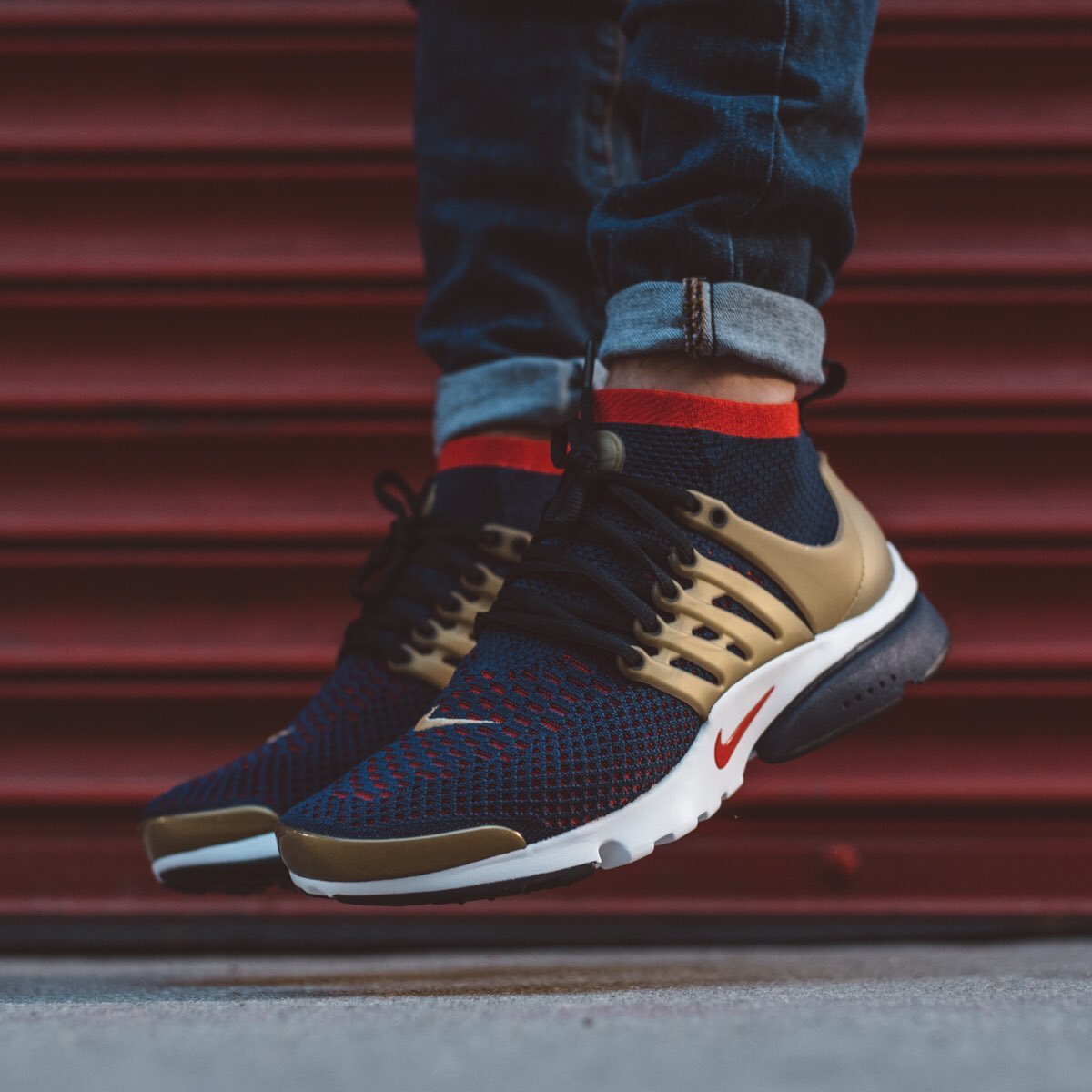 nike air presto flyknit burgundy