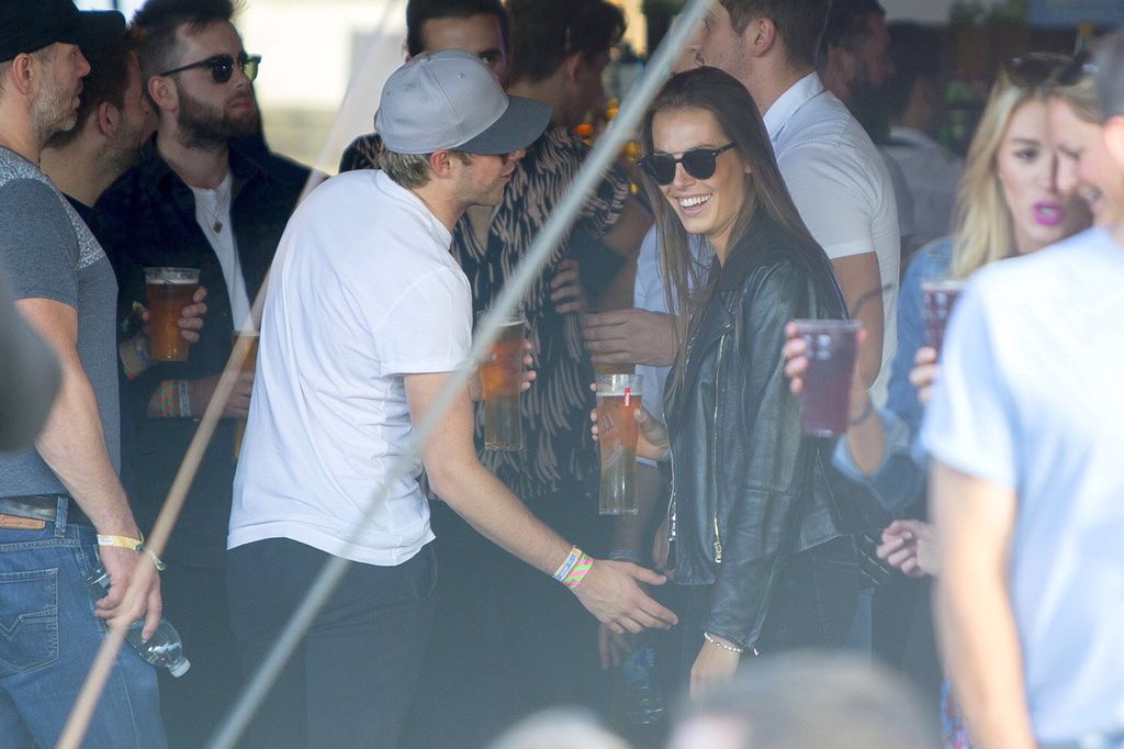 1Dfau_au's tweet photo. Niall and Celine the other day 8/7/16 at British Summer Time festival #4 https://t.co/yxmWqlletk