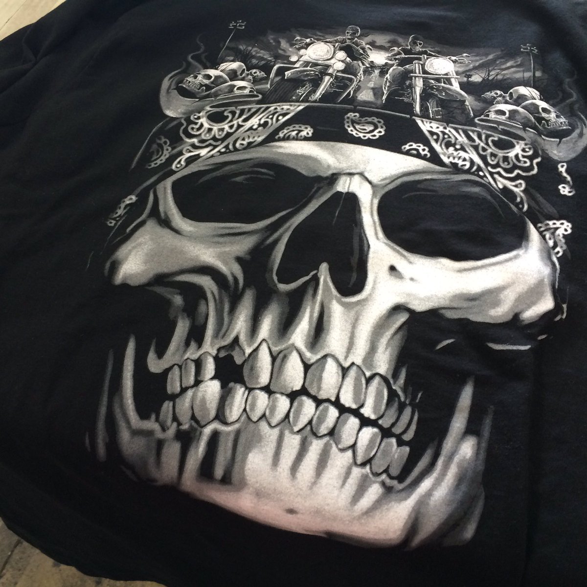 American2212's tweet photo. Solid #shirt. Got great #details out of the #art. #screenprinter #wholesale #tshirts #printing #screenprinting https://t.co/fVVRIU3Vu2