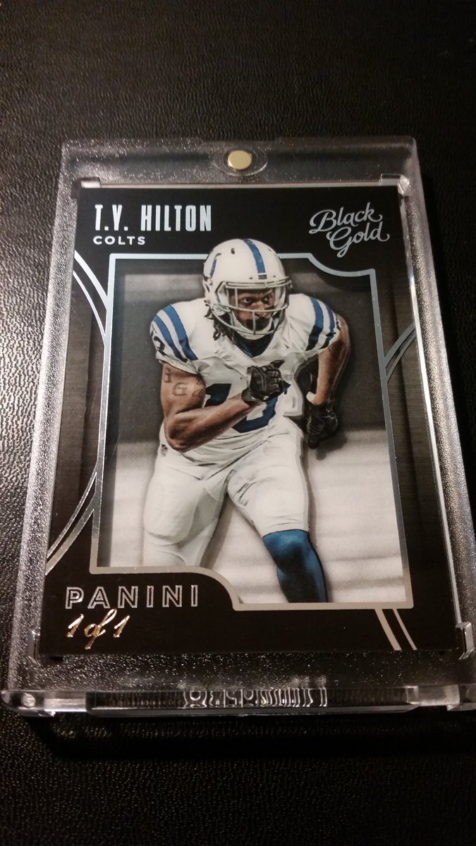 lonestarbbreaks's tweet photo. 22 spots in Black Gold #5. T.Y Hilton 1/1 Giveaway. @JGfan24ever @jeff_thegreat1 these Colts giveaways though! #TY11 https://t.co/PI9hXGCHZV