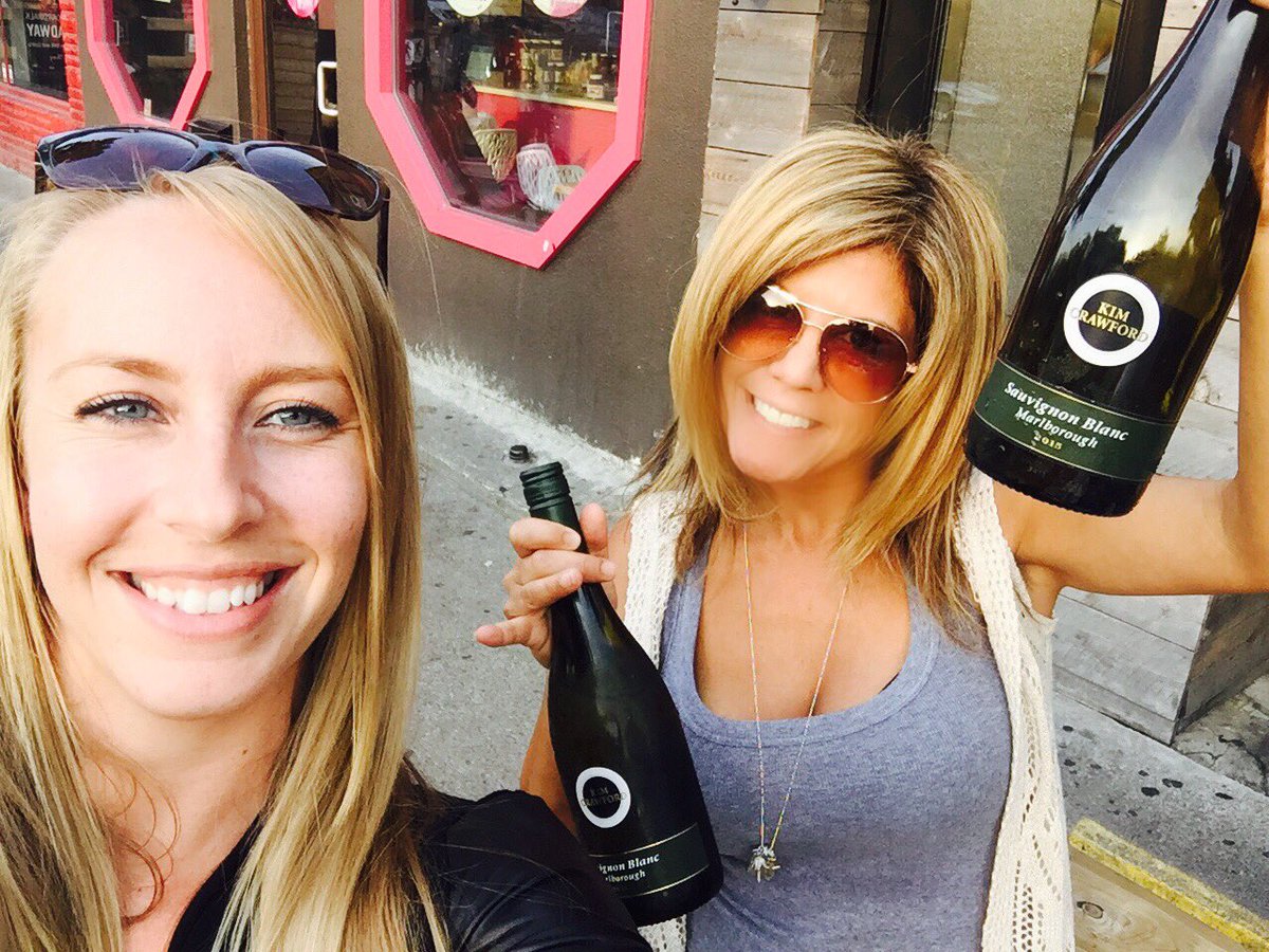 <a href="/kimcrawfordwine/">Kim Crawford Wines</a> <a href="/door55PC/">Door FiftyFive</a> #patiolife best nights are not always Monday's but we have #mondaymotivation #winetime