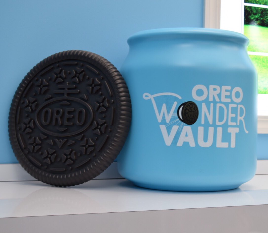 The <a href="/OREO/">OREO Cookie</a> #WonderVault has come and gone. Were you able to dip your hand into the cookie jar? #Oreo #LosAngeles #LA