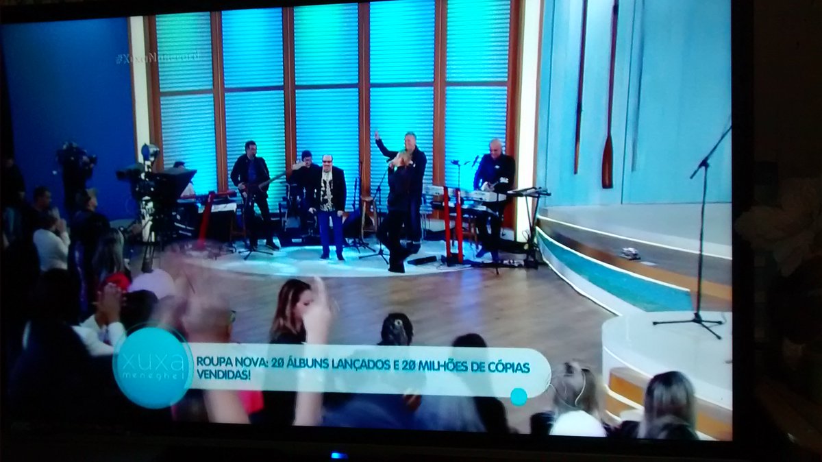 ullyssessantos's tweet photo. @xuxameneghel @RoupaNova os caras ragassam #TodoAmordoMundo #XuxaNaRecord https://t.co/lGrRUV4rra