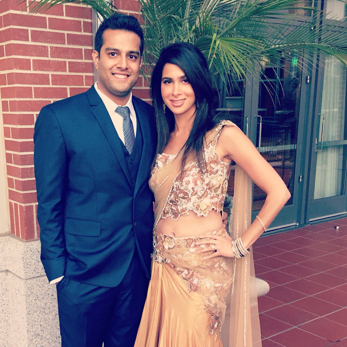 Ragini and Veeral (ragini_veeral) Twitter