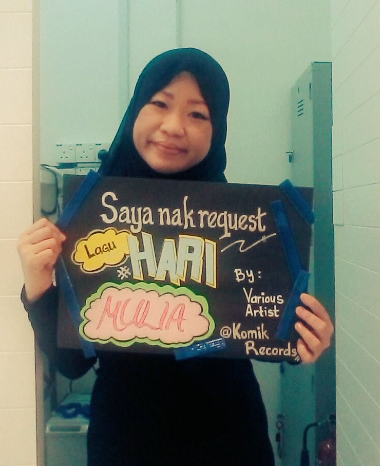274Cay's tweet photo. @suriafmmalaysia Nak request lagu #HariMulia by Various Artis @KomikRecords75 Alhamdulillah #ceriapagi https://t.co/v5MnBbMpSZ
