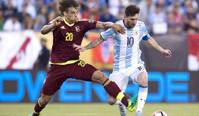 Meridianoonline's tweet photo. #LaLiga || Rolf Feltscher fichó con el Getafe https://t.co/vb9beD1iNm https://t.co/ieDZ2Y1qXm