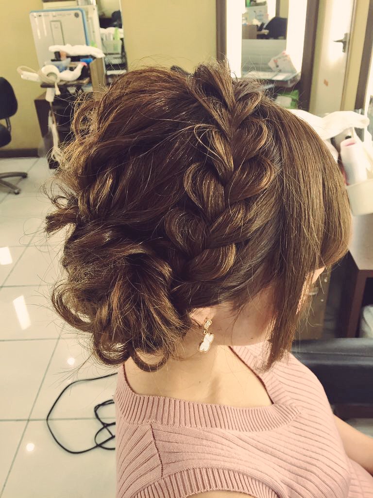 Twitter இல Prgs はまぐり 編み込みヘアアレンジ ゆるくクシュっと編み込みアレンジスタイル プログレスプラス ヘアセット ヘアアレンジ 編み込み アップスタイル 結婚式 ライヴ デート 二次会 タイトロープ まとめ髪