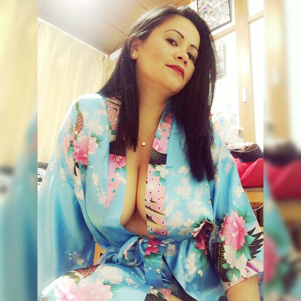 b684f9c779c54dd's tweet photo. Ini tante bikin gue sange.... https://t.co/EwAWfQzDly