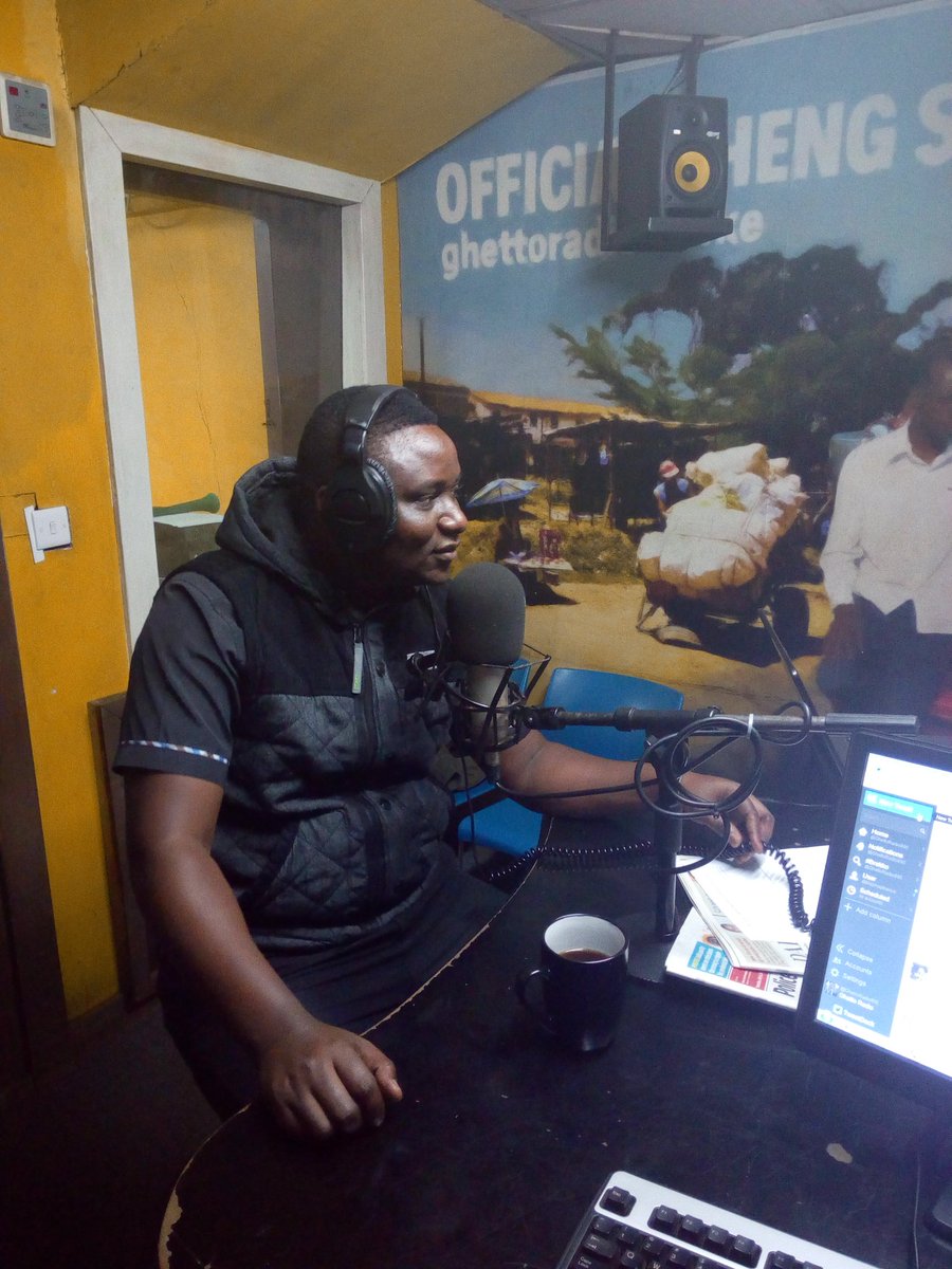 GhettoRadio895's tweet photo. #Brekko @theRealPitson "I wake up to write music daily, I get inspiration from God" #KenyanTuesday https://t.co/0WCVzWWw8Z