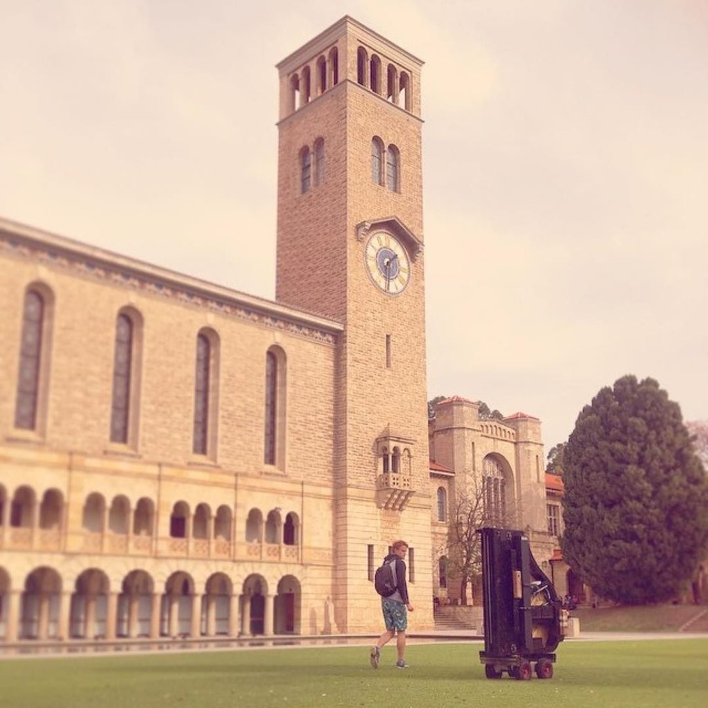 PianosPerth's tweet photo. Some confusion at the grand piano sitting in the middle of UWA.. Thanks to https://t.co/ukE7va9hsl https://t.co/PPXdCV8FLK