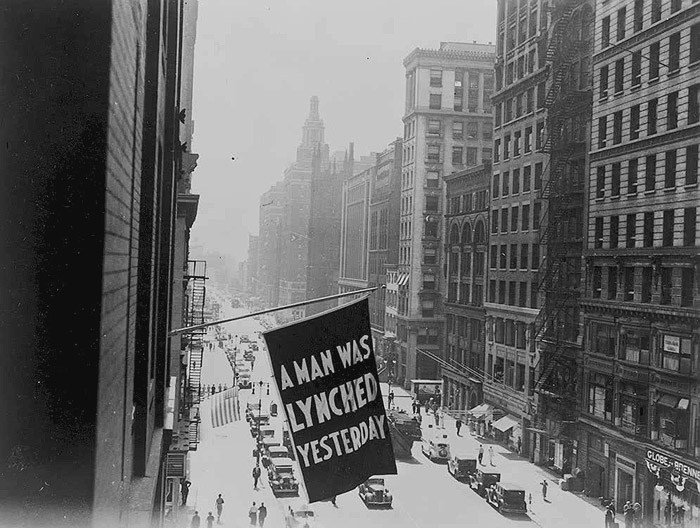 Watching Strange Fruit: An American Tradition shesgotthemic.wordpress.com/2016/07/12/wat…