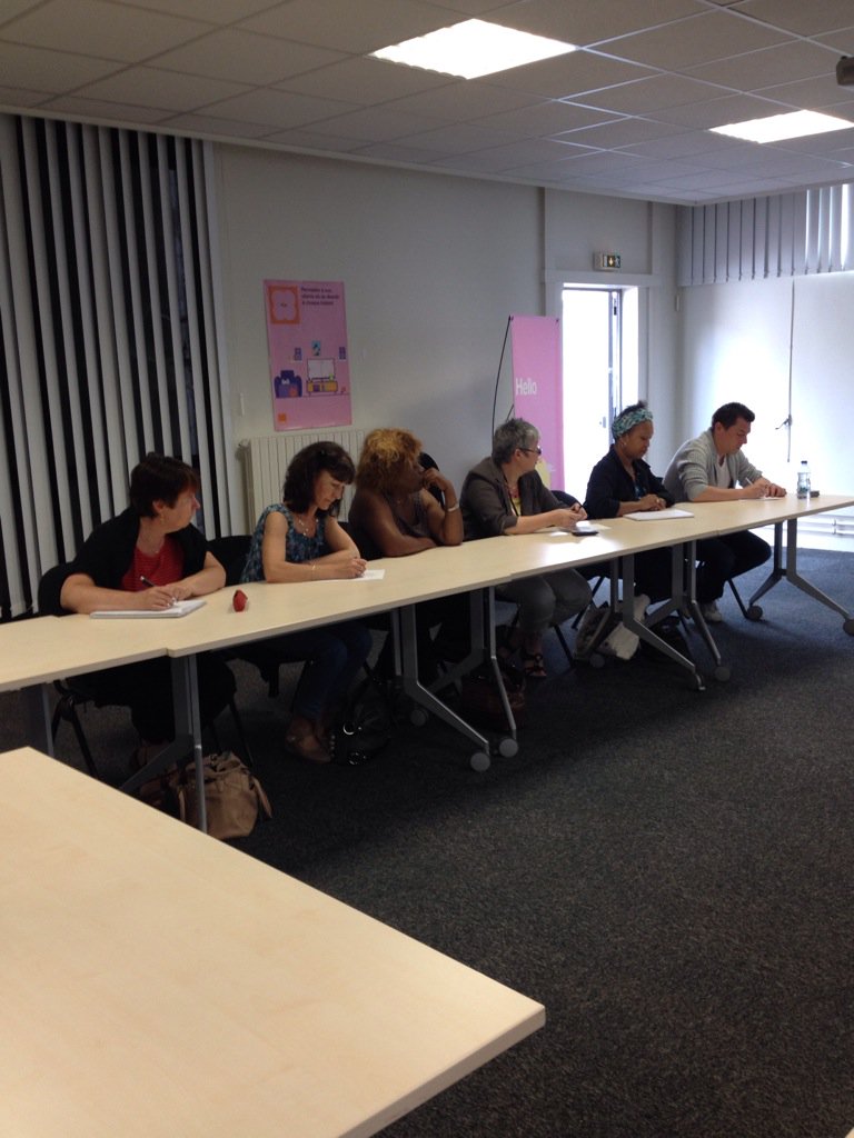 SandrineThomas6's tweet photo. Kick off #scoidf T3 à Cergy avec Hubert Faou, c'est parti ! @ThierryKergall @icogwada @StephanieMalty @reclaman https://t.co/fnKc4Y1Zt5
