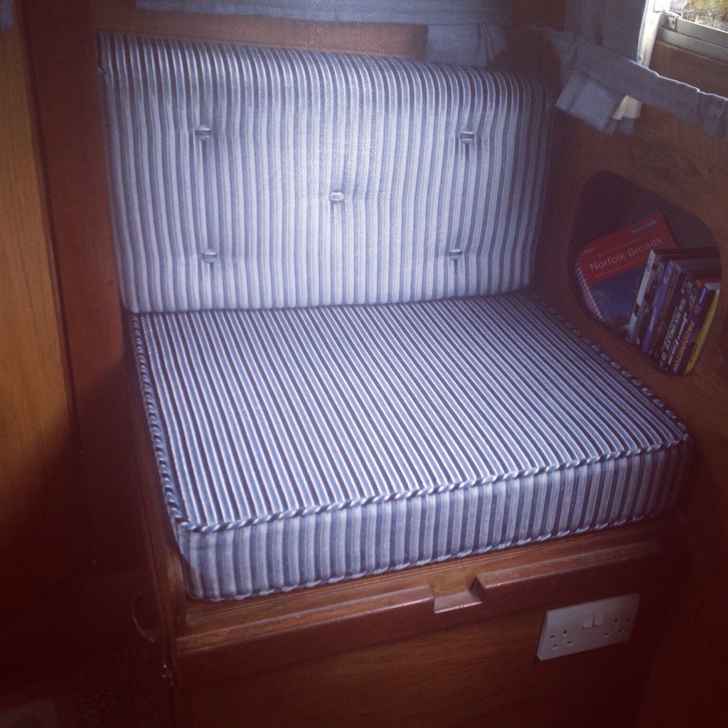IntAccents's tweet photo. Replacement seat cushions for a boat in @SwafferFabrics #hampton #safari #norfolkbroads #happycustomer https://t.co/00cOmeWTgv