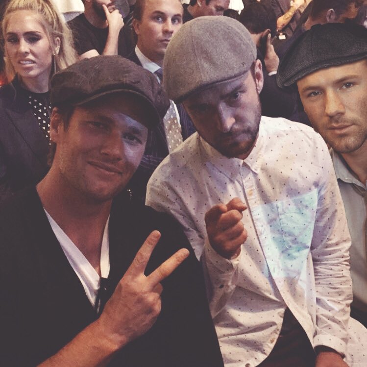 Edelman11's tweet image. good times with good friends thanks for the invite and hat @jtimberlake  #tb12 #ufc200