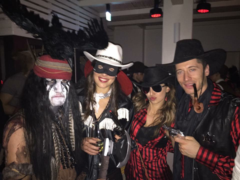 lewy_official's tweet image. Congratulations! Wishing you a marriage filled with love and happiness @AnaIvanovic &amp;amp; @BSchweinsteiger