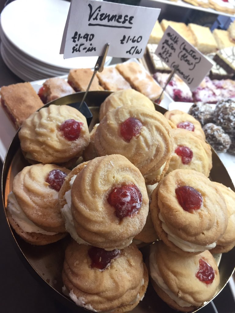 Some of day's tasty treats! 🍗🧀🍆🍰🍫☕️