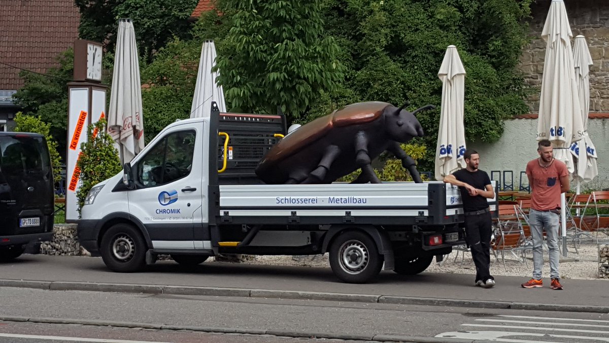 d0m111's tweet photo. found a big bug ... #coder #bug #php #sourcecode #codeshipping #buggy https://t.co/K7QOrNoQww