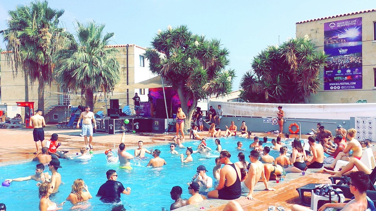 #TuesdayMotivation 🌞🏊