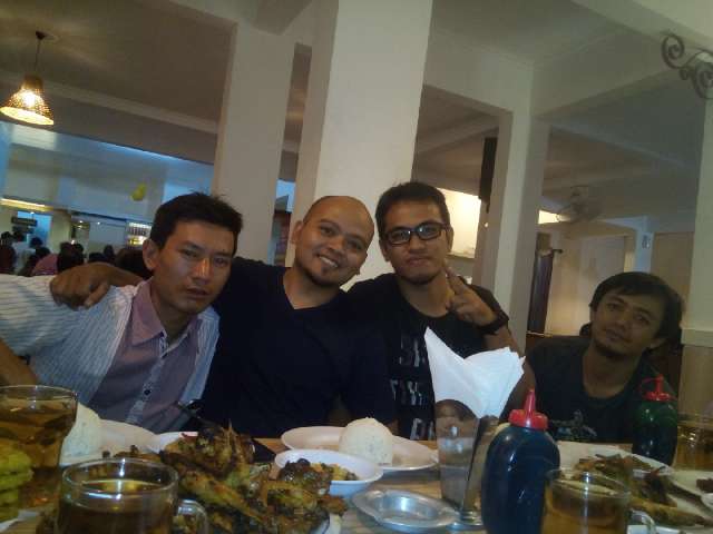 arez_34 tweet picture