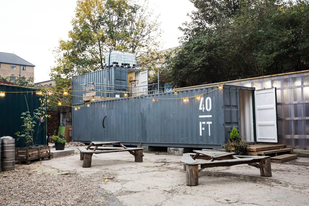 PAN_LDN's tweet photo. This Saturday we'll be cooking up a storm for @40ftbrewery 1st birthday! Great beers &amp; pita wraps on offer from 1pm https://t.co/9yXDFHtFhr