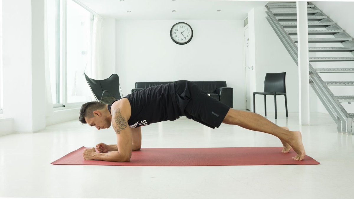 Yoga en Gaia tweet media