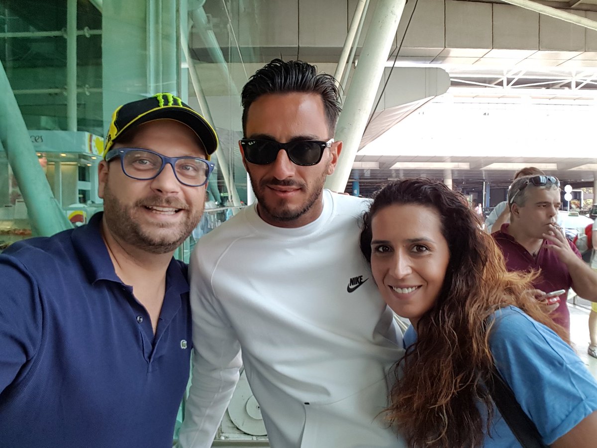 SohelMCH's tweet photo. @AlbeAquilani10 @LinaMileu  amanhã é para ganhar! Estamos contigo e com vcs!!! https://t.co/nVo4G3Y86g